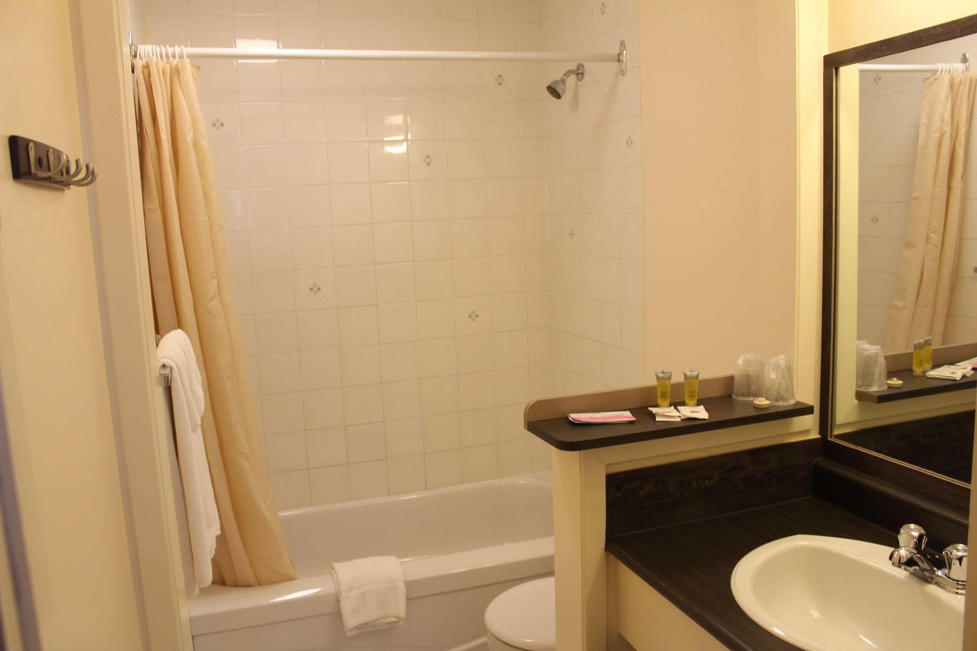 Motel Du Parc Secteur Hull Гатино Экстерьер фото